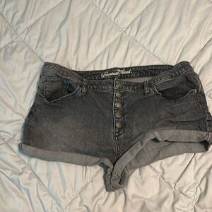 Universal thread booty shorts. 3 for 15$